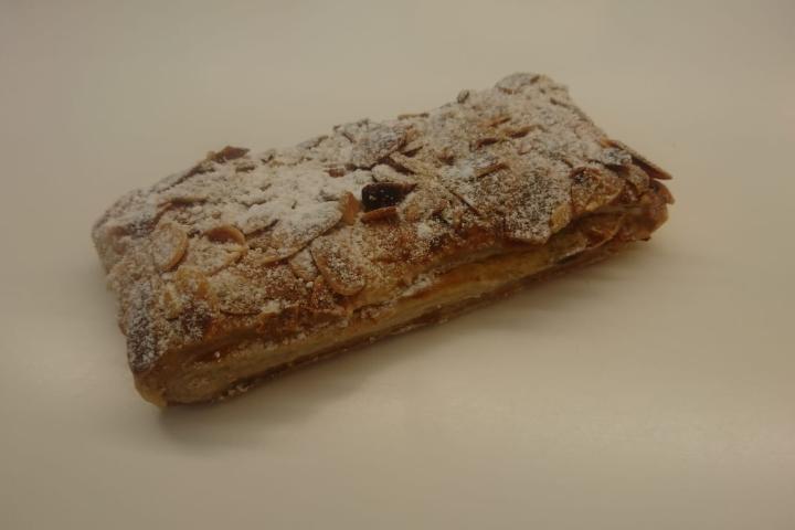 Almonds vanilla puff pastry - L'Epi Doré