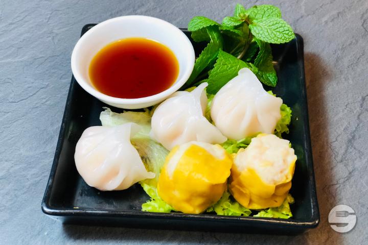 Selection of Steamed Shrimps and Pork - Le P'tit Mekong