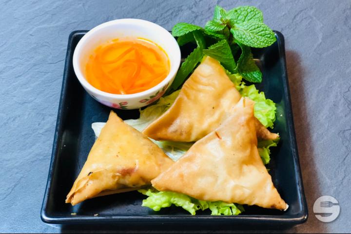 Chicken Samoussas - Le P'tit Mekong