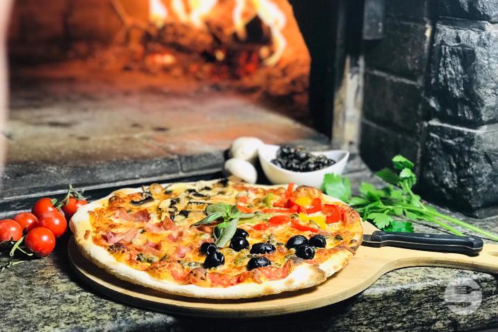 Pizza 4 Saisons - San Luca
