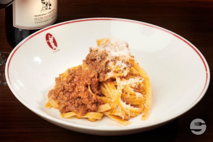 Fettuccine alla Bolognese - Luigia