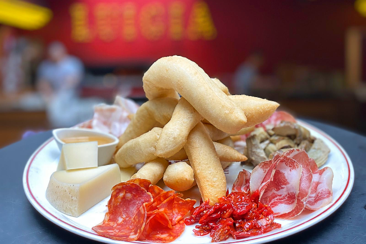 Chiacchiere con Salumi - Luigia