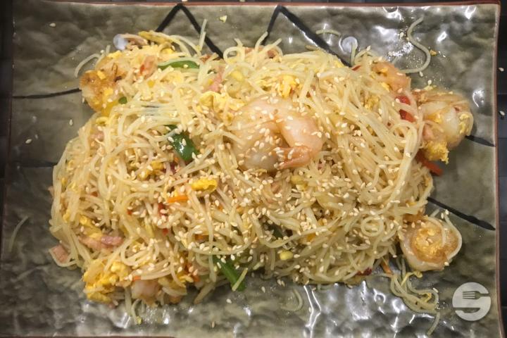504. Vermicelles sautés aux crevettes et jambon - Sunny Kong