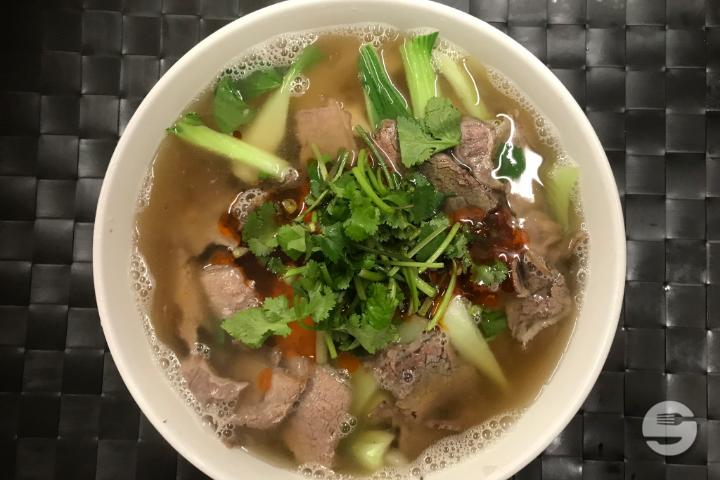 501. Soupe de nouilles épicée au boeuf - Sunny Kong