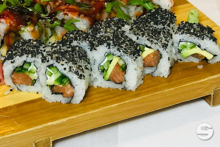 "Huit" Rolls - Huit Sushi - Restaurant Japonais