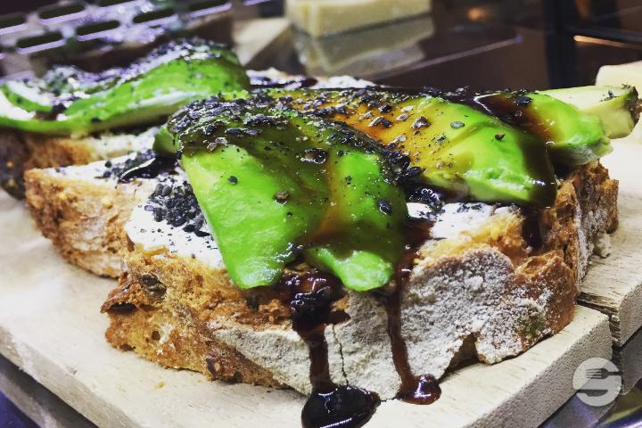 Avocado Toast - enFaim