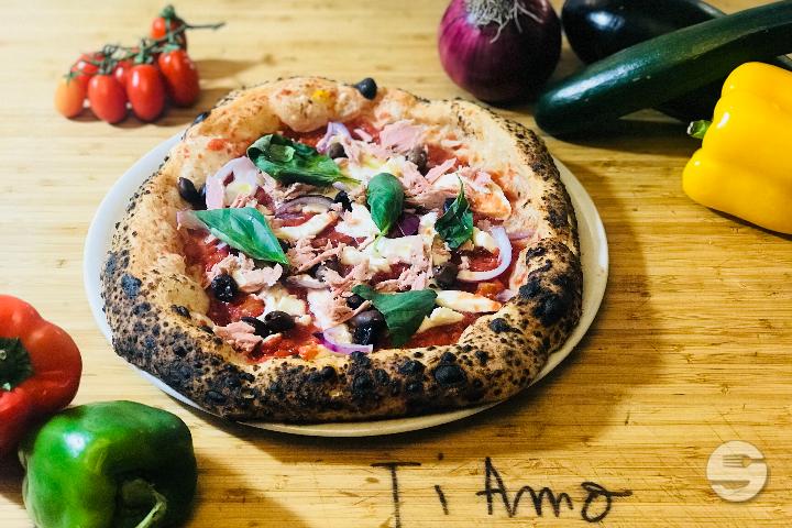 Pizza Tonno - Mamma Lisa