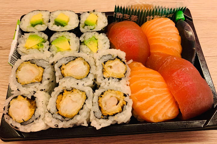 68. Menu Nigiri et California 16pcs - Sushi Express
