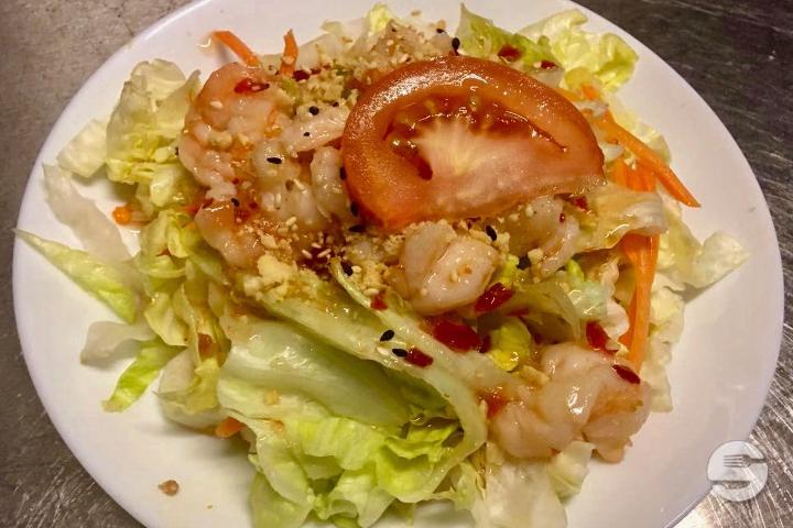11. Salade de Crevettes Thai - Aux 3 Bonheurs