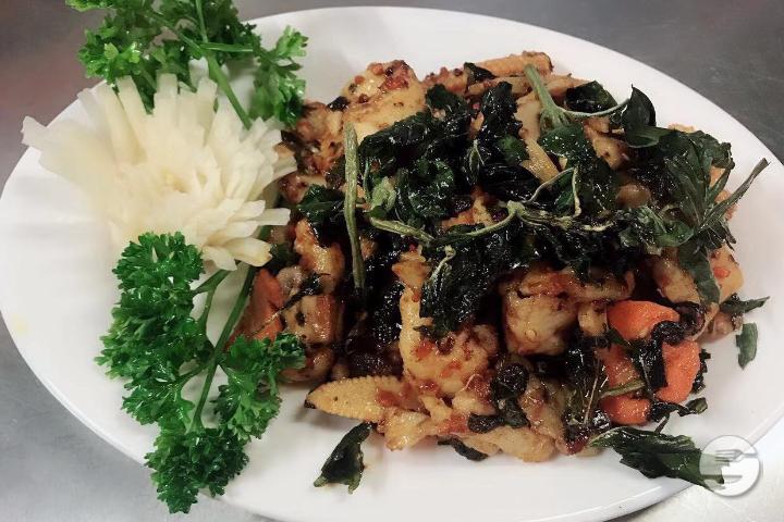 31. Poulet Sauce Basilic - Aux 3 Bonheurs
