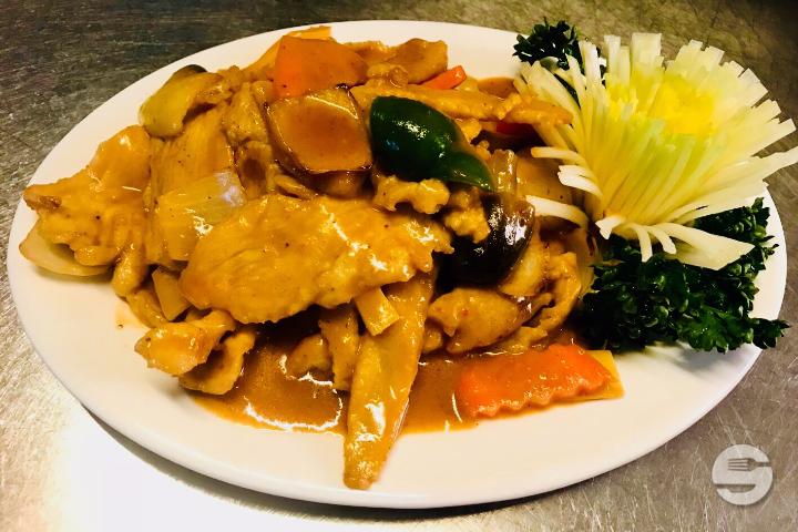 33. Poulet Sauce Satay - Aux 3 Bonheurs