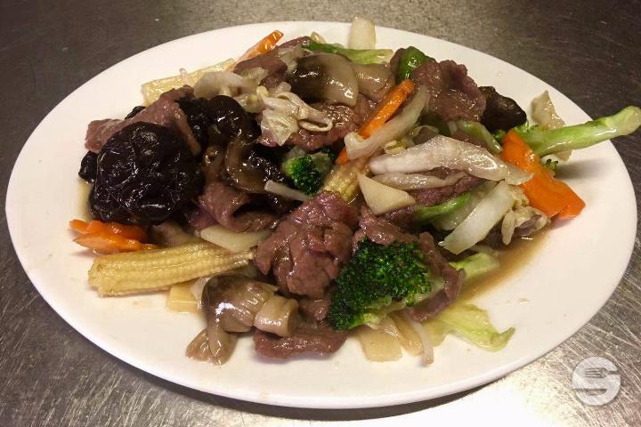 51. Boeuf Sauté aux Légumes - Aux 3 Bonheurs