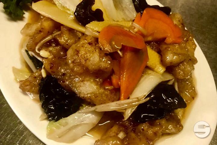 71. Poisson Sautées aux Légumes - Aux 3 Bonheurs