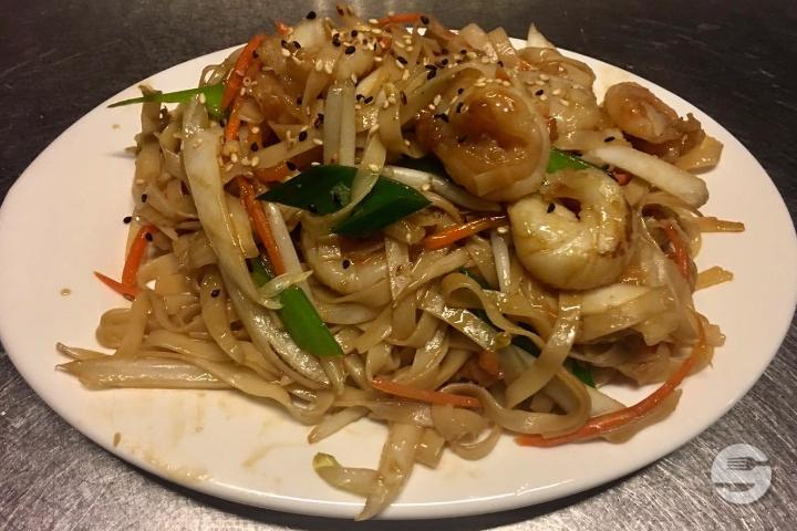 80. Nouilles Sautées aux crevettes - Aux 3 Bonheurs