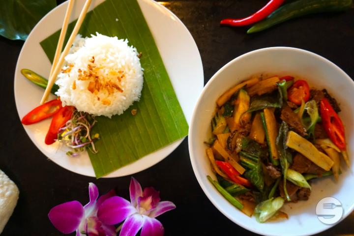 Phad Kha Phrao - Nuer - Tibetasia