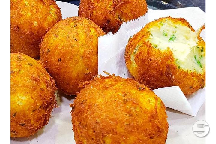 Bolinho de Bacalhau - Brasil-Grill