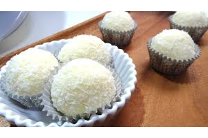 Beijinhos brasiliasche Kokonuss Pralinen - Brasil-Grill