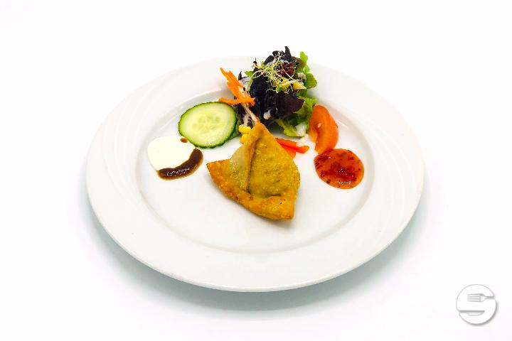 Samosa Keema - Bayleaf