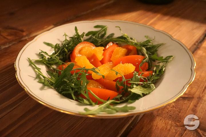 Tomaten-Orangen-Salat - La Pinseria