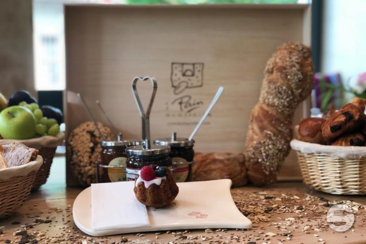 Mini Carrot Gugelhupf - Le Pain Quotidien