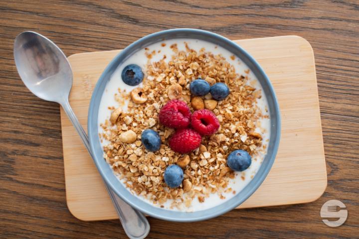Yogurt avec Granola Maison et Fruits Rouges - Green Up