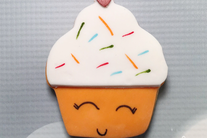 Biscuit Cupcake - Royaume MELAZIC Lausanne