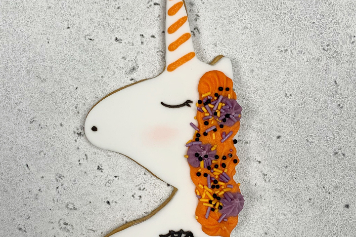 Biscuit Licorne d'Halloween - Royaume MELAZIC Lausanne