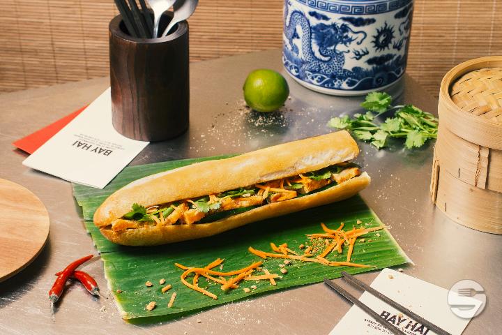 Banh Mi Heo Quay - Bay Hai
