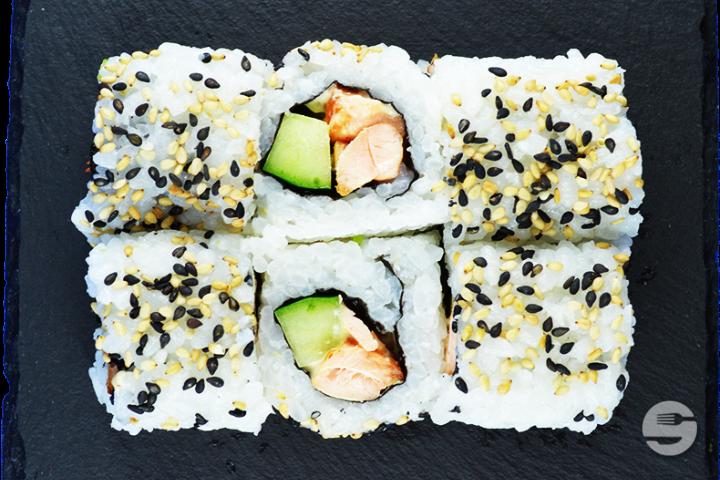 California Cooked Salmon Cucumber - 6 Pieces - Sushi Break