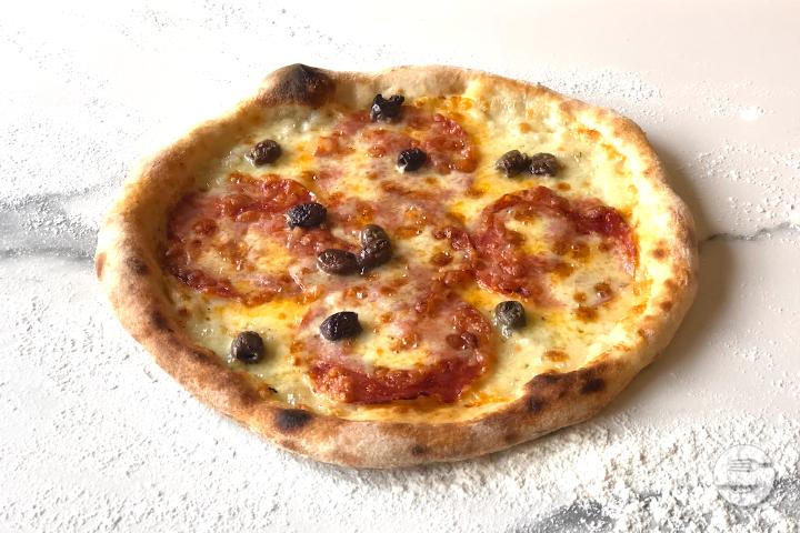 Pizza Salame - Theo Randall's
