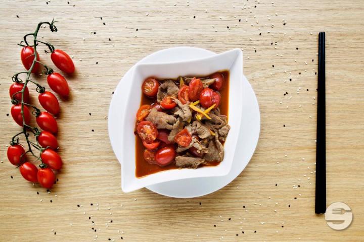 Cherry Tomato Beef - Lucky Noodle