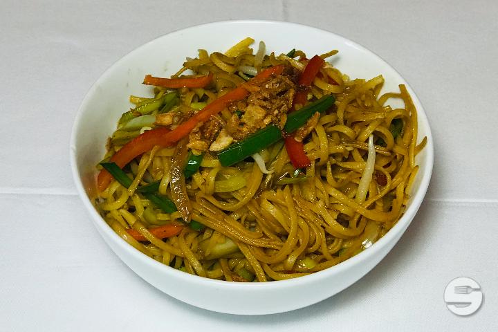 53. Fried noodles with vegetables - L'indochine