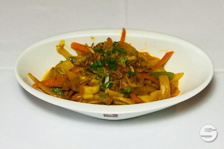 52. Vegetables with Red Curry - L'indochine