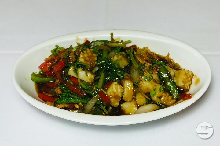 30. Squid frying pan with garlic and coriander - L'indochine