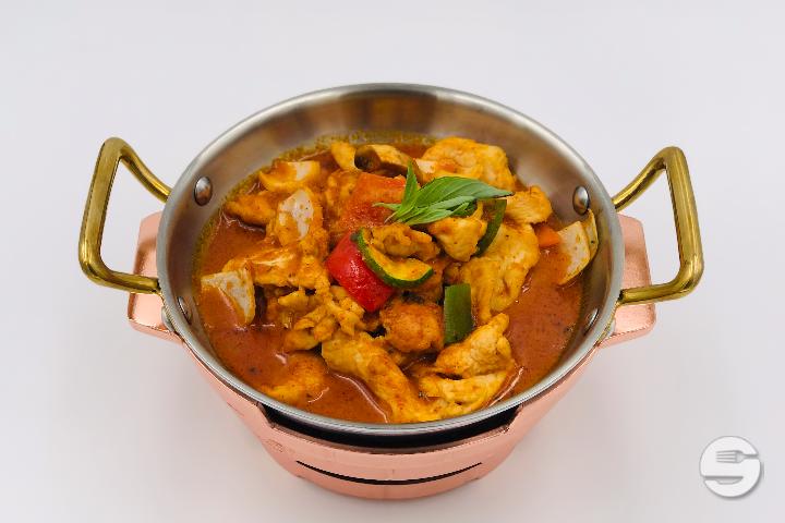 423. Emincé de Poulet au Curry Rouge - Takasan Teppan Yaki