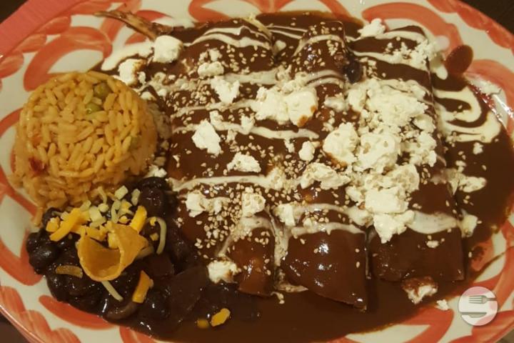 Enchiladas de Mole - Le Chat Rouge