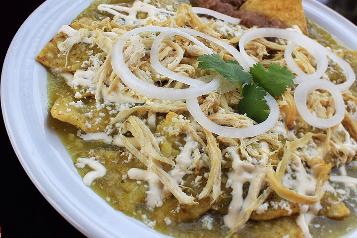 Chilaquiles verdes - Le Chat Rouge