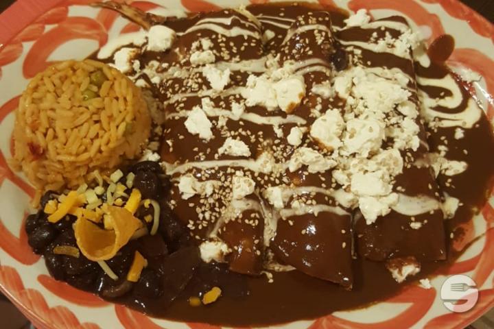 Enchiladas de Mole - Le Chat Rouge