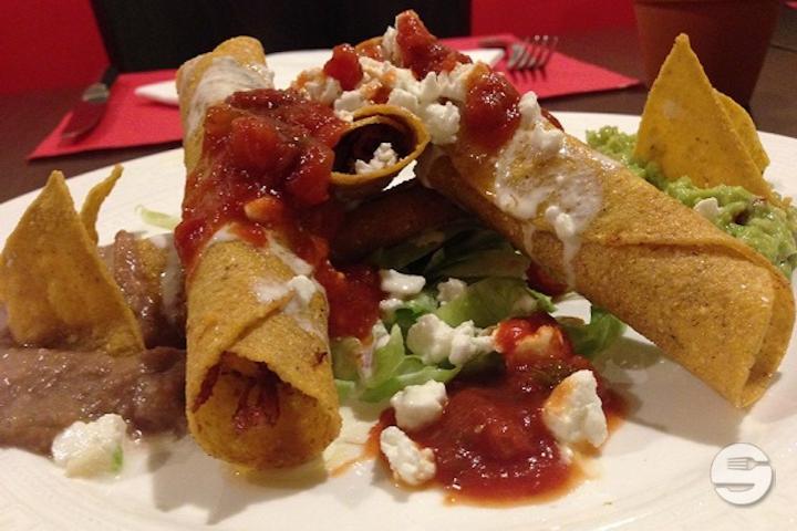 Tacos Dorados - Le Chat Rouge