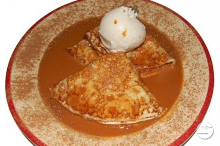 Crepas de Cajeta - Le Chat Rouge