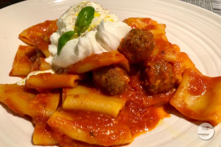 Paccheri with Meat Balls - Restaurant Les Marronniers