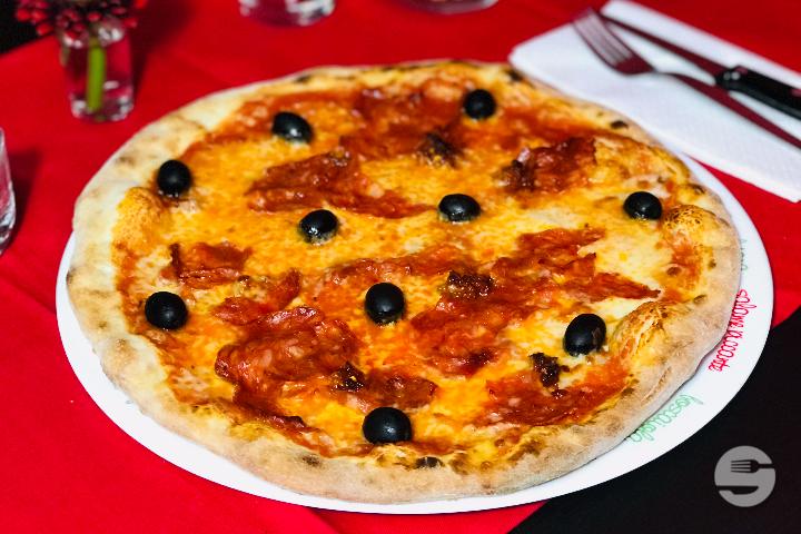 Pizza Calabrese - Pizzeria Da Gennaro