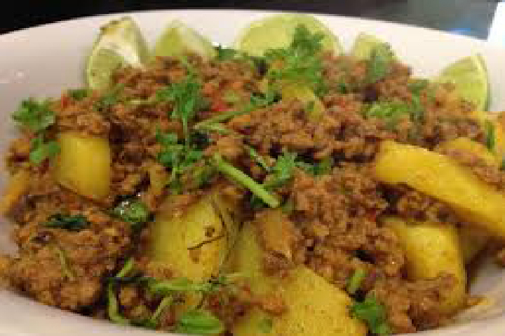 Aloo Keema - Lahore Food by Shahi