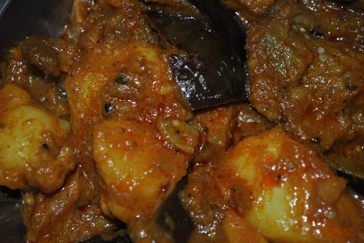 Aloo Baingan - Lahore Food by Shahi