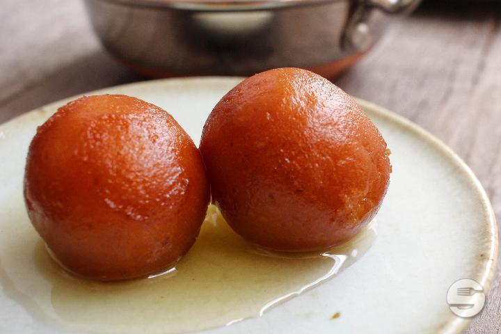 Gulab Jammun - Lahore Food by Shahi