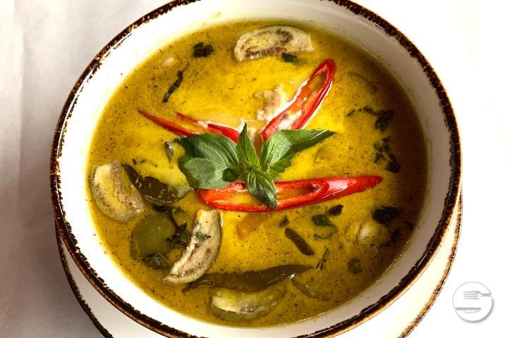 Grünes Curry mit Reis - Taste of Asia