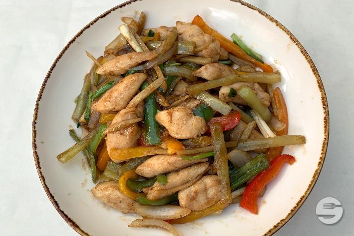 Pad Khing - Taste of Asia