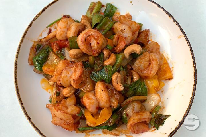 Pad Med Mamuang - Taste of Asia