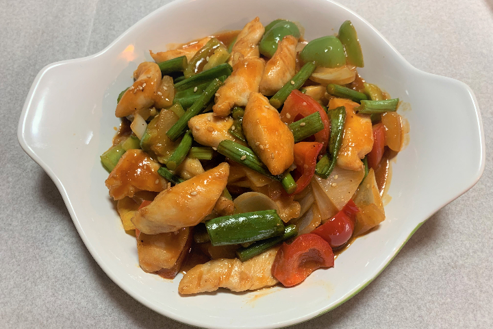 Pad Priaw Wan - Taste of Asia
