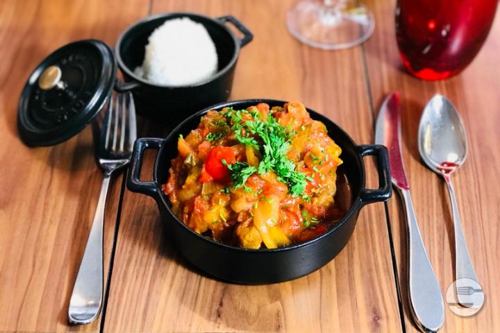Basquesa Chicken - Le Café Basque